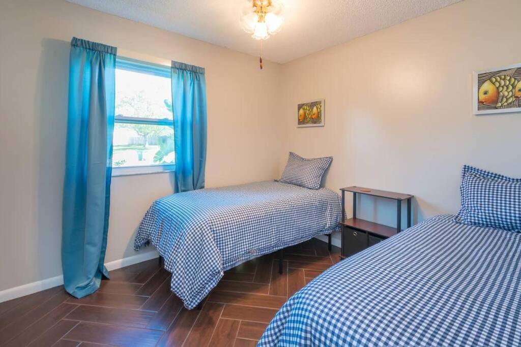 Perfect Gateway To And Retreat Center. Ferienhaus Deltona