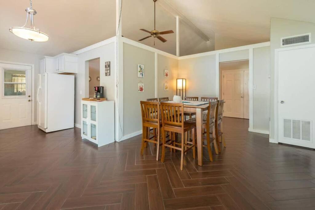 Perfect Gateway To And Retreat Center. Ferienhaus